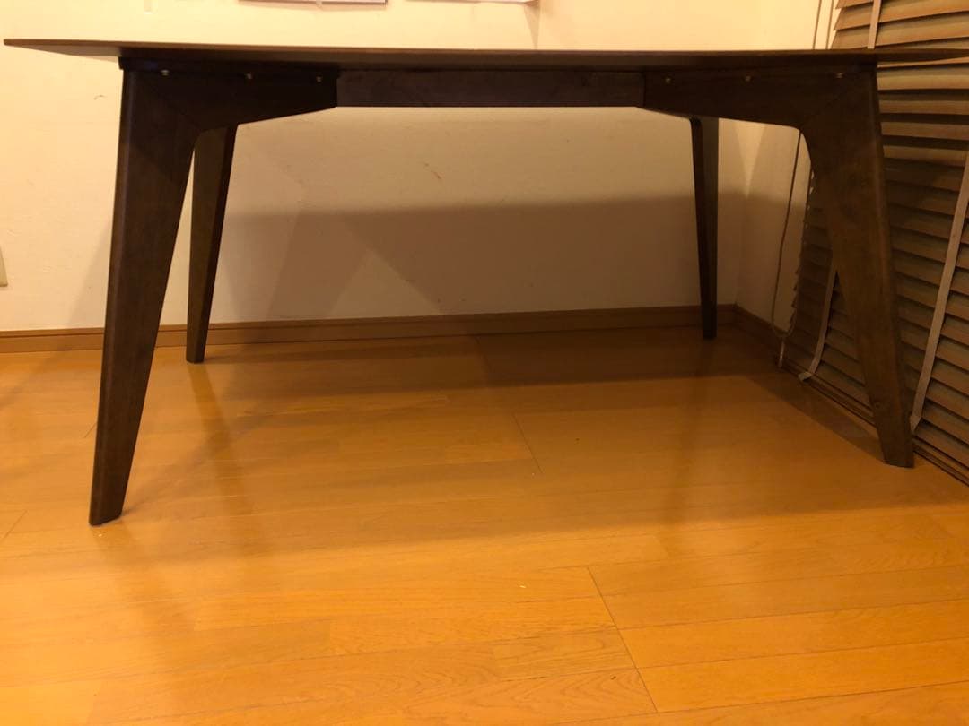 廃盤 美品 ノーチェ　木目ウォルナット 大判 ダイニングテーブル 引取り優先