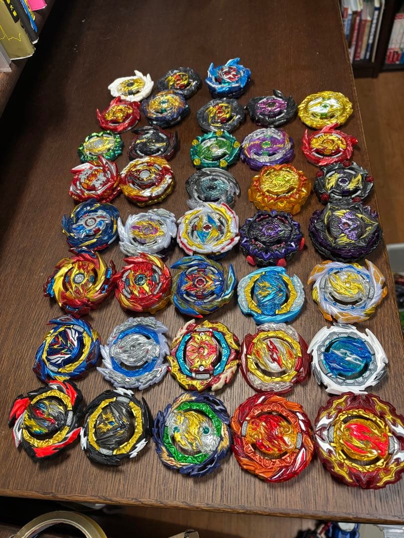 ベイブレードバーストセット　まとめ売り　レア複数　90個以上　beyblade