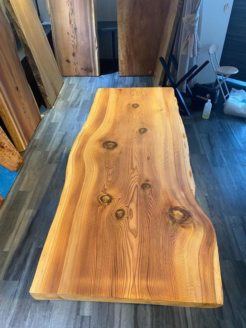 日光杉　一枚板　ダイニングテーブル