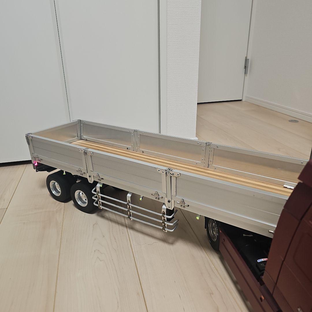 Volvo FH12 トレーラー LEDライト付き