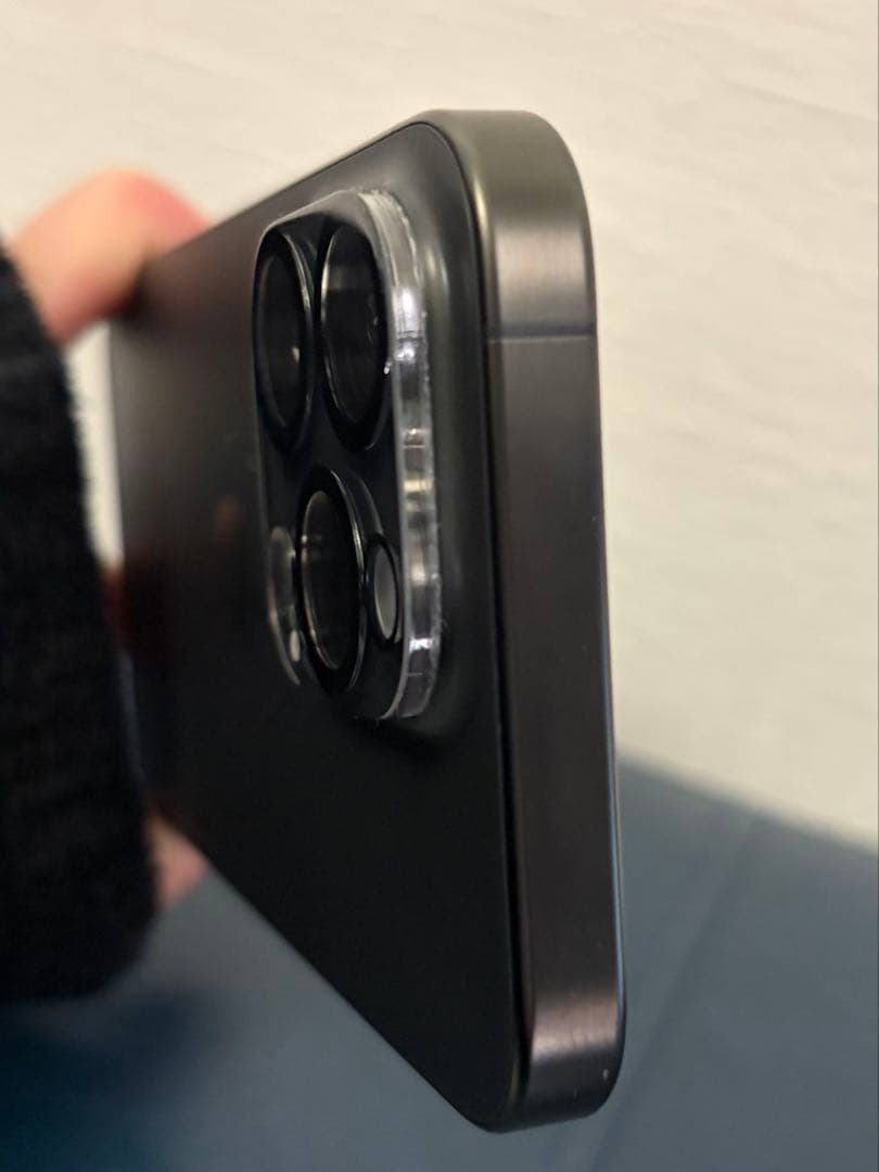 Apple iPhone 15 Pro ブラックチタニウム 128GB本体と箱