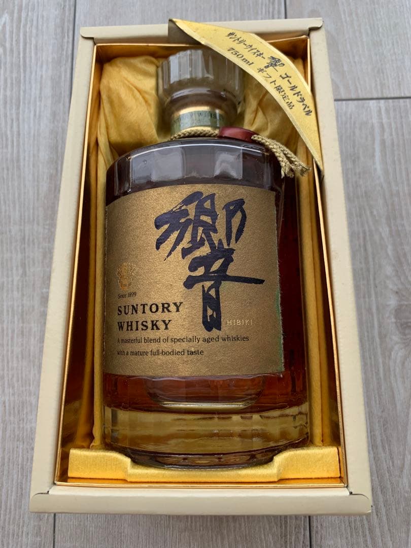 響　サントリー　金ラベル　ウィスキー　ギフト限定品