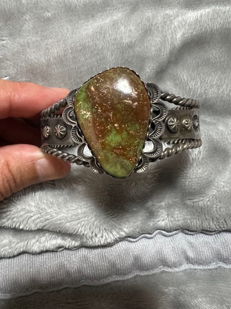 デ*」様 B. L. T. L. スタジオ バングル