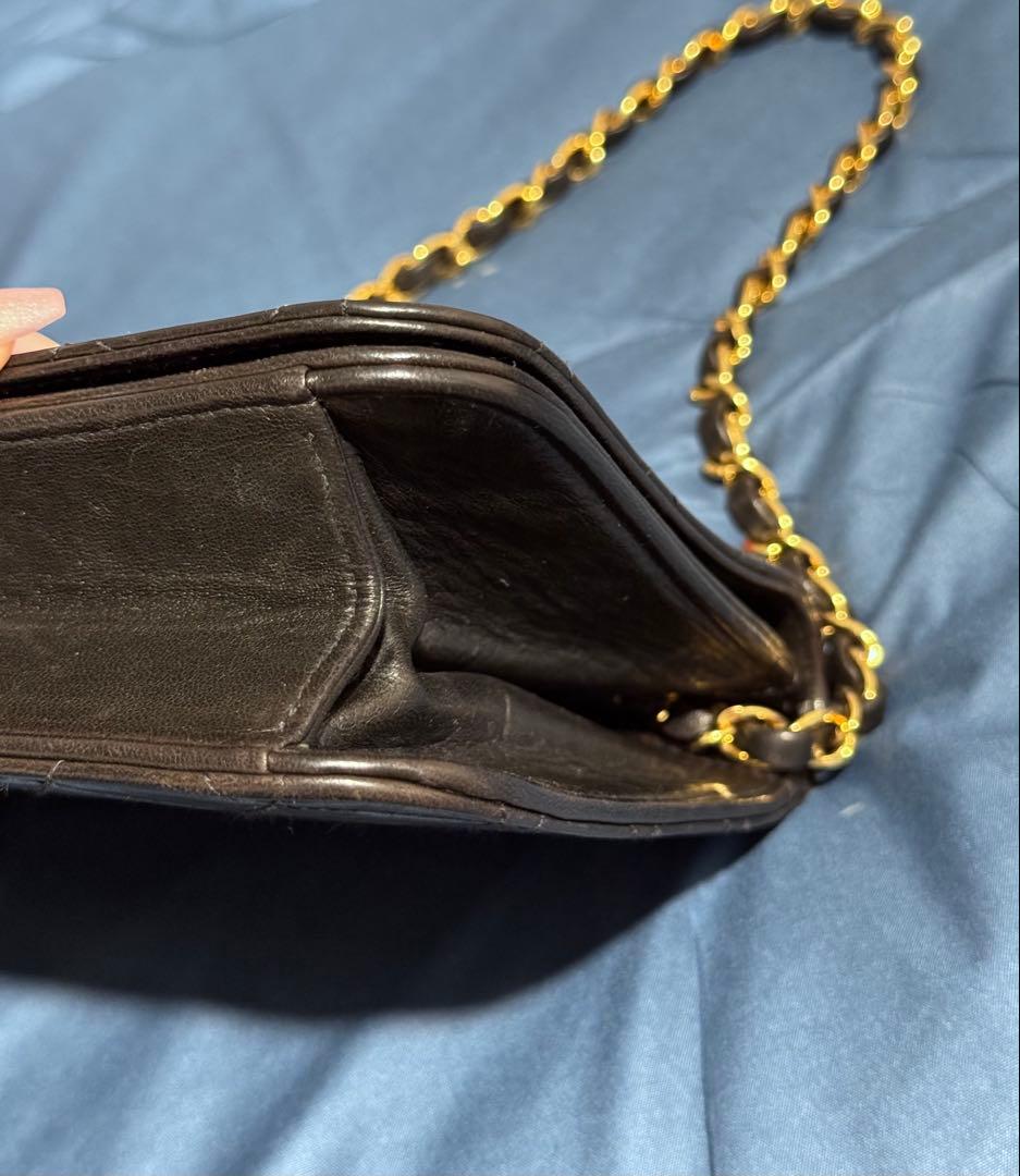 CHANEL マトラッセ ラムスキン ショルダーバッグ