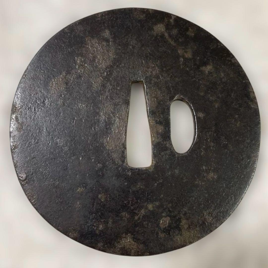 B-27 鍔　武具　刀装具　日本刀　装飾品　アンティーク　美術品　工芸品　鉄製