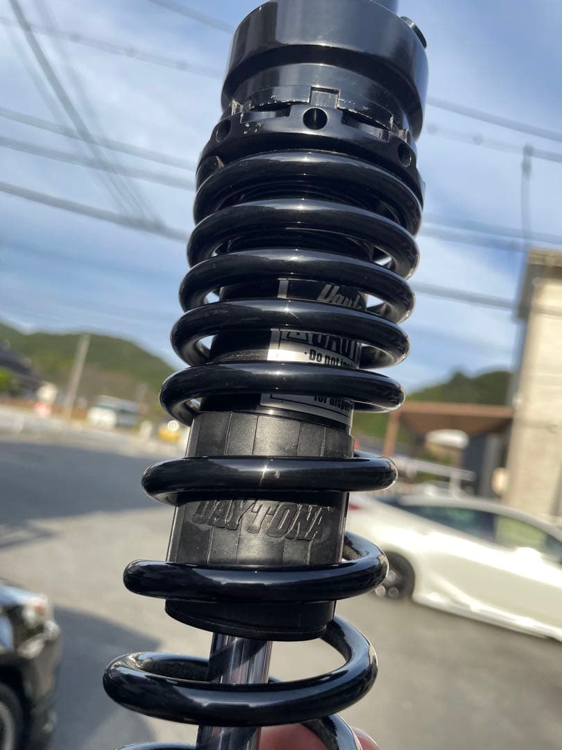 デイトナ アジャスタブルリアショック ブラック SR400/500用