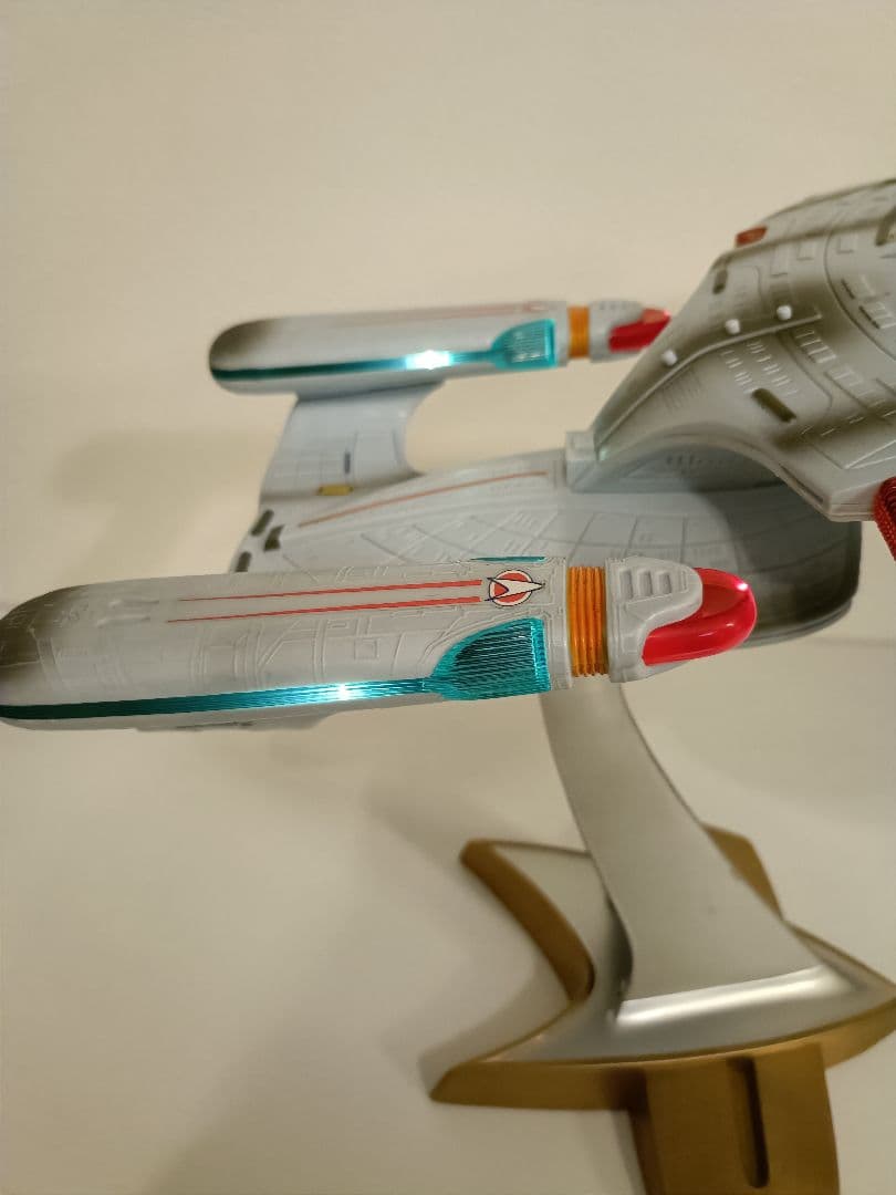 スタートレック　エンタープライズ NCC-1701-Ｄ 型艦 バトルダメージ版