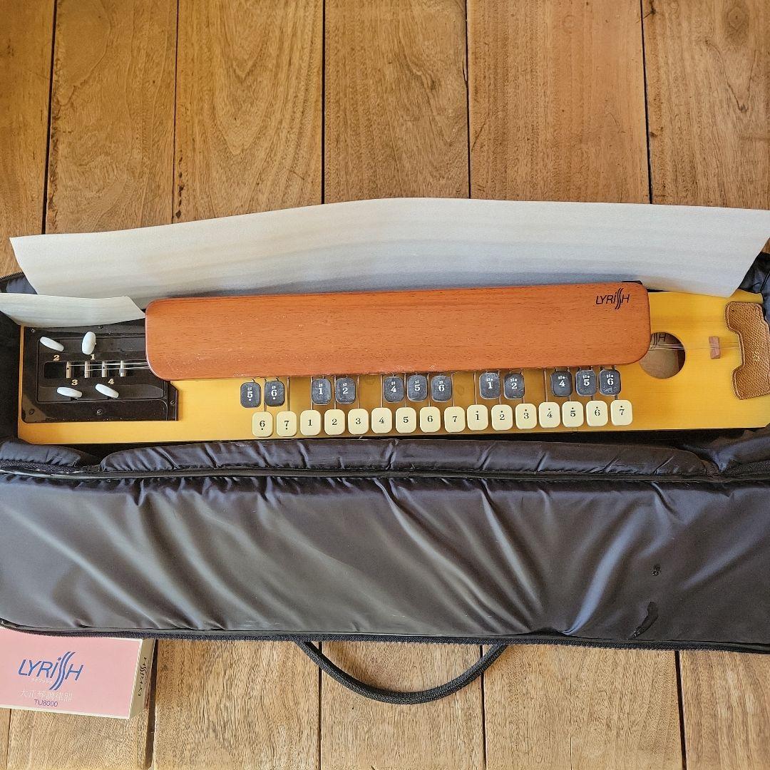 LYRISH 和楽器 13キー ケース付き
