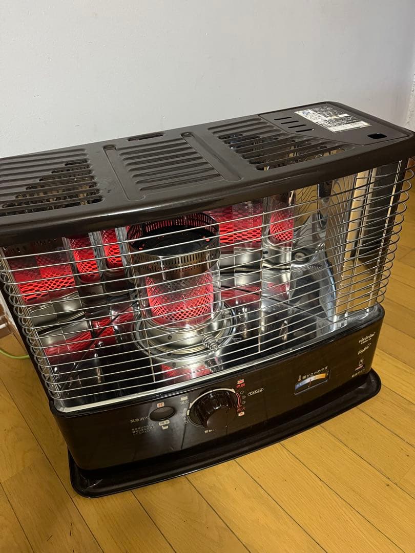 トヨトミ　石油ストーブ