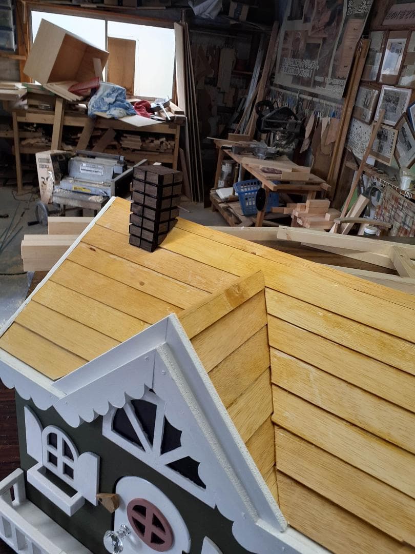 【メルヘン風ハウス型ポスト　わんちゃんハウス、ねこちゃんハウスにもオーダーOK