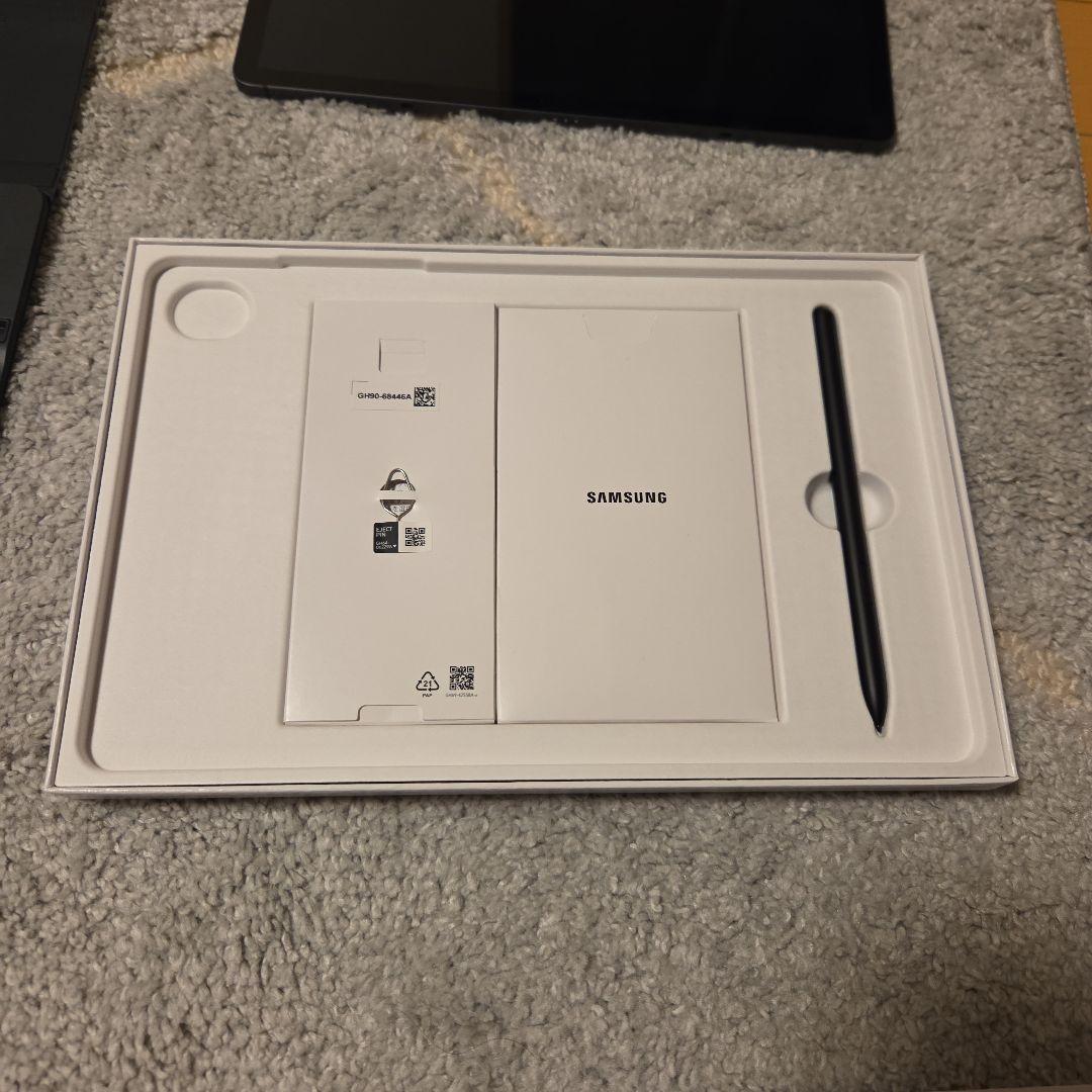 Galaxy Tab S9 本体 + キーボードカバー