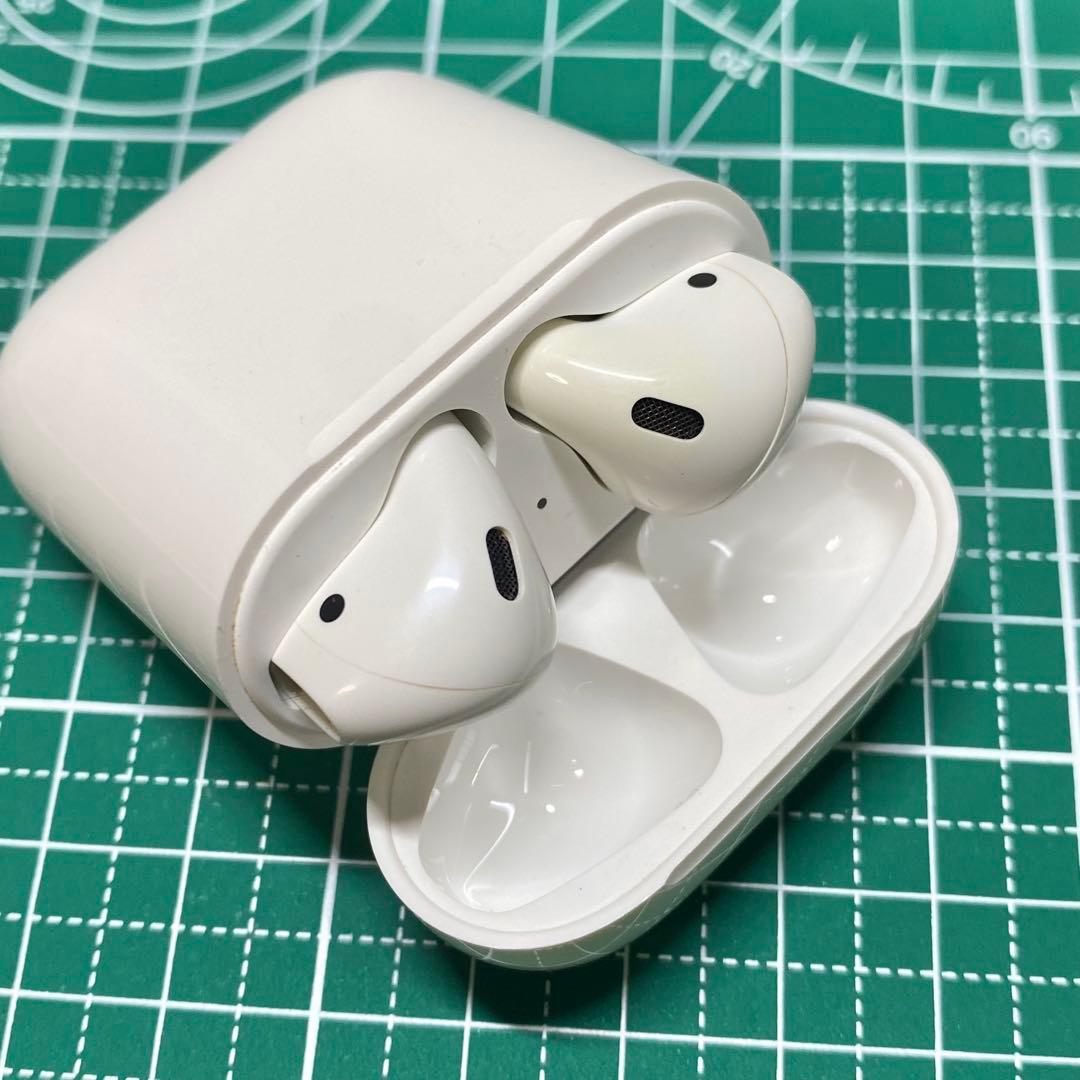 Apple AirPods 第二世代 エアポッズ第2世代