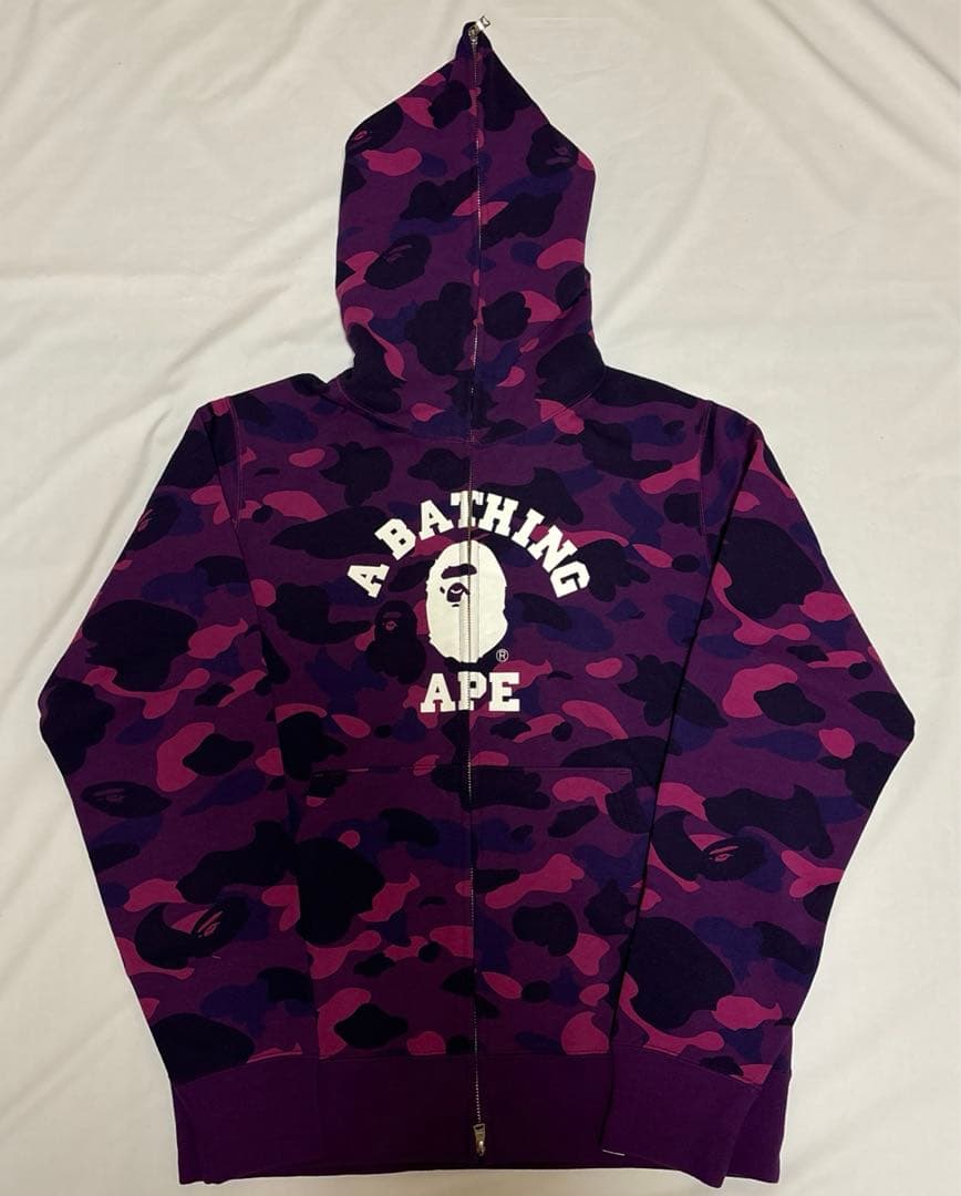 a bathing ape Purple camo カレッジロゴ パーカー
