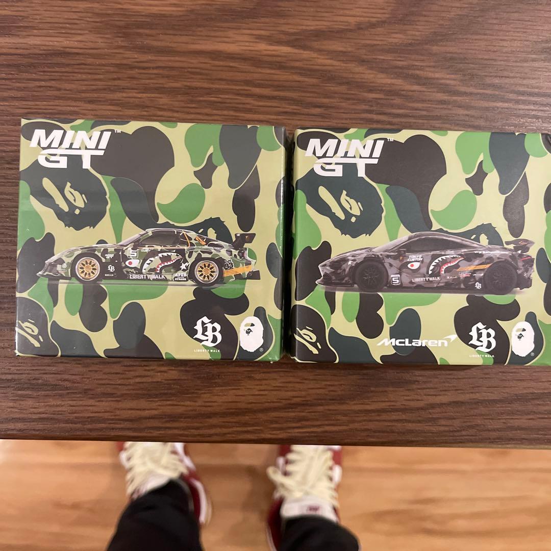 MINIGT BAPE × LIBERTYWALK 2台セット