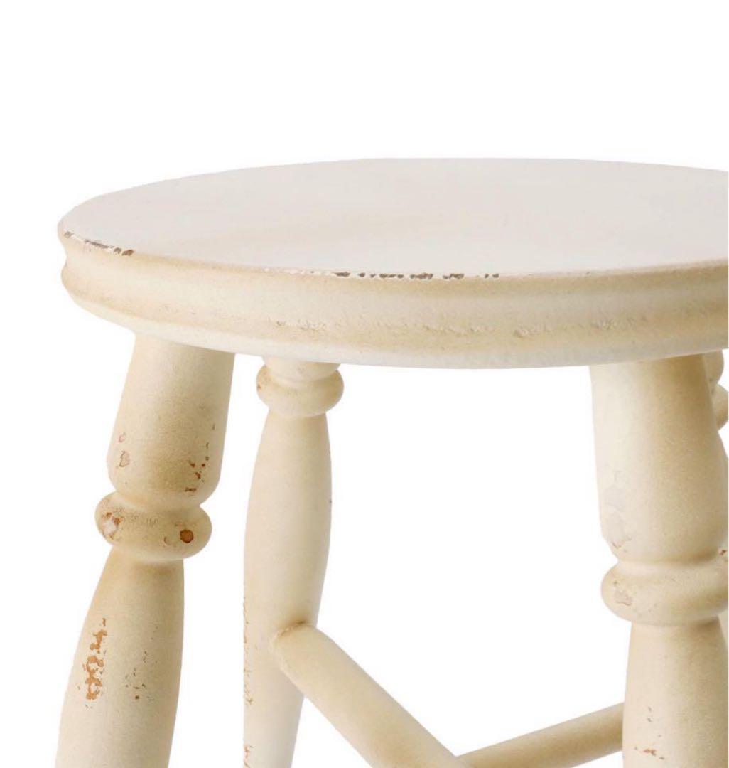 あむページ Salut!WEB限定アンティークラウンドチェア・窓枠オブジェ