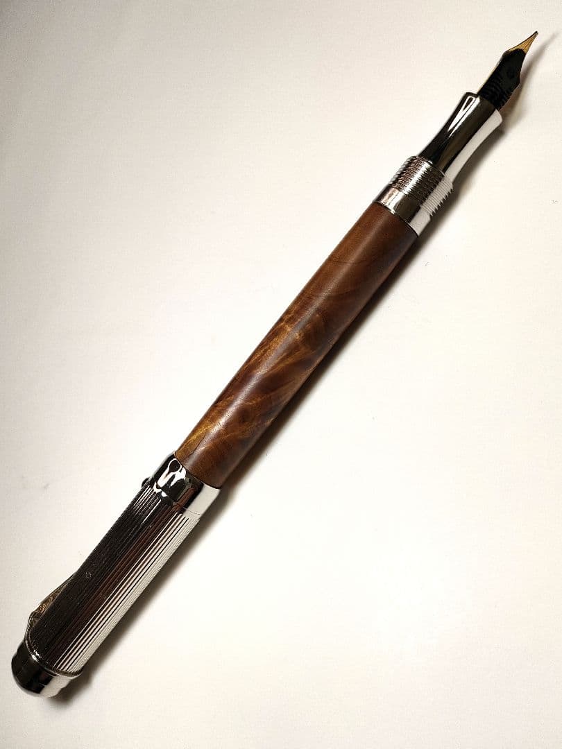 【白檀】レトロドーム万年筆