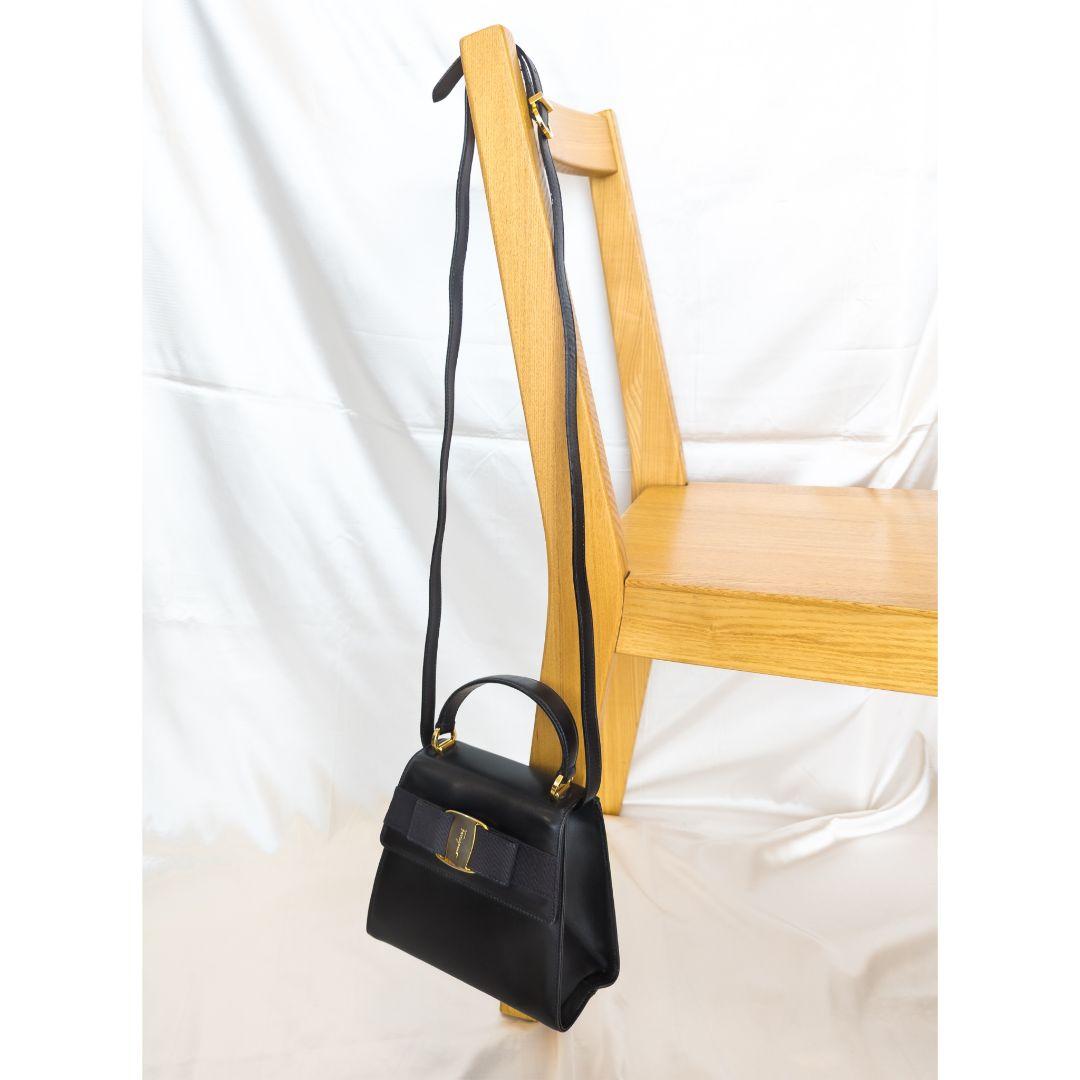 【美品】 Ferragamo ヴァラリボン ハンドバッグ 2Way パーティー