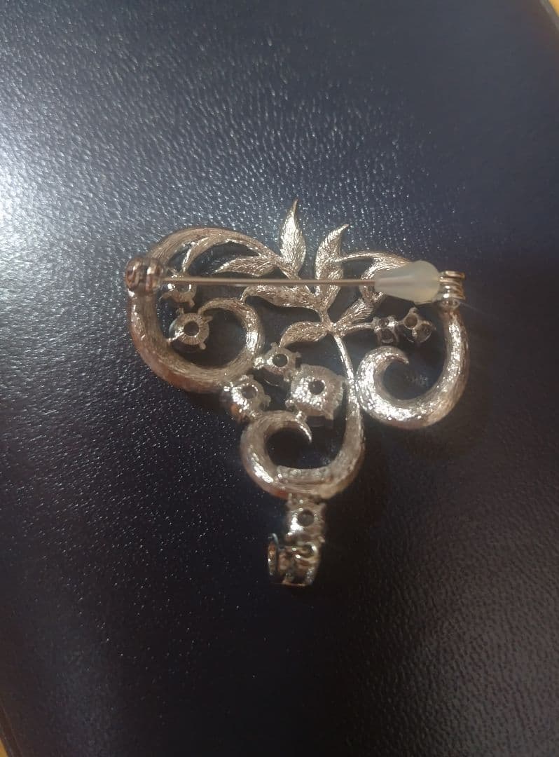 FOXEY　ブローチ