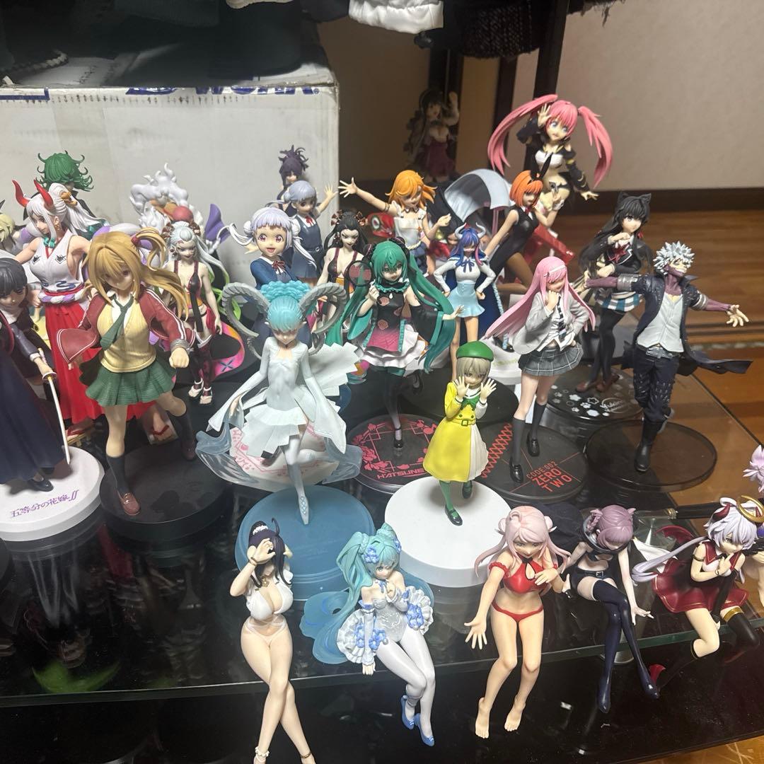 まとめ売りフィギュア