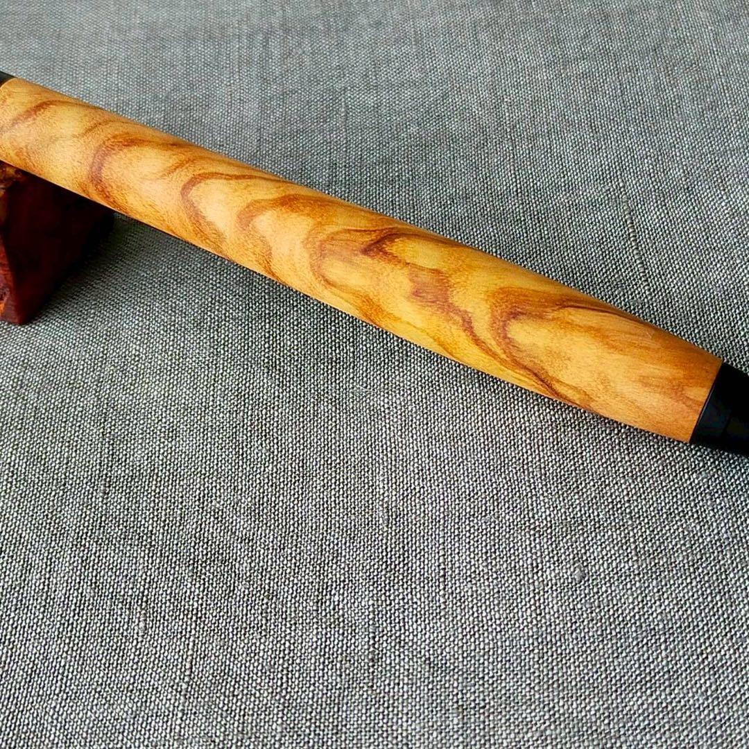 オリーブウッド　ハンドメイド　木軸シャープペン　0.5mm　天然木　ブラック