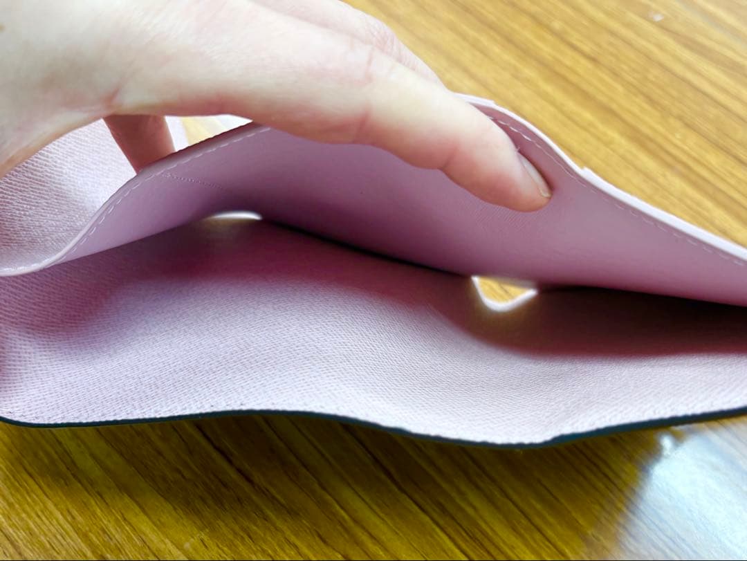 LOUIS VUITTON ポルトフォイユ・ヴィクトリーヌモノグラム　ピンク