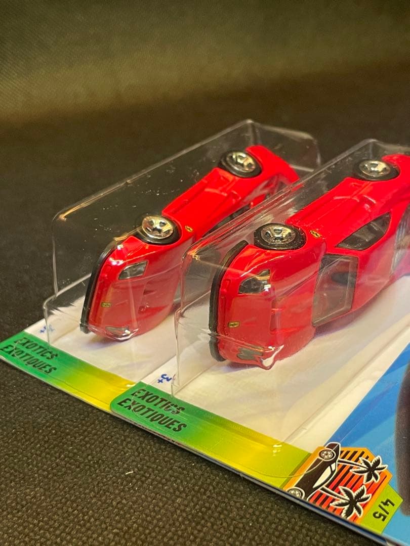ホットウィール FERRARI F40 COMPETIZIONE ×２