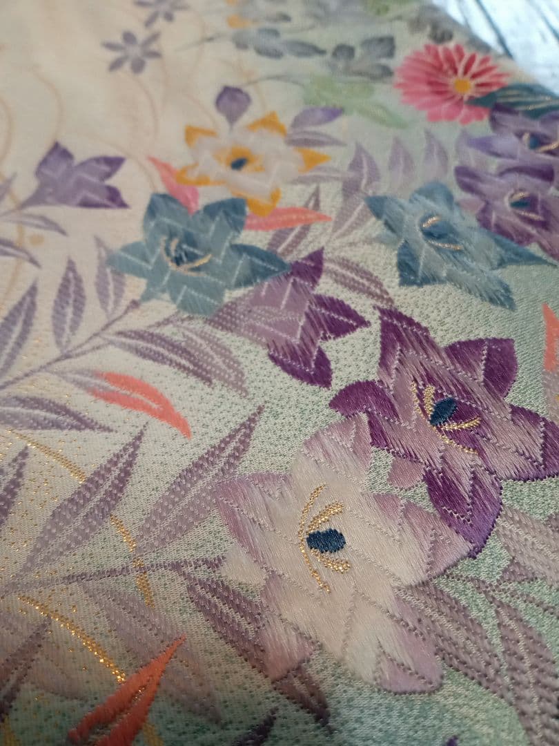 新品！正絹　豪華花刺繍の袋帯