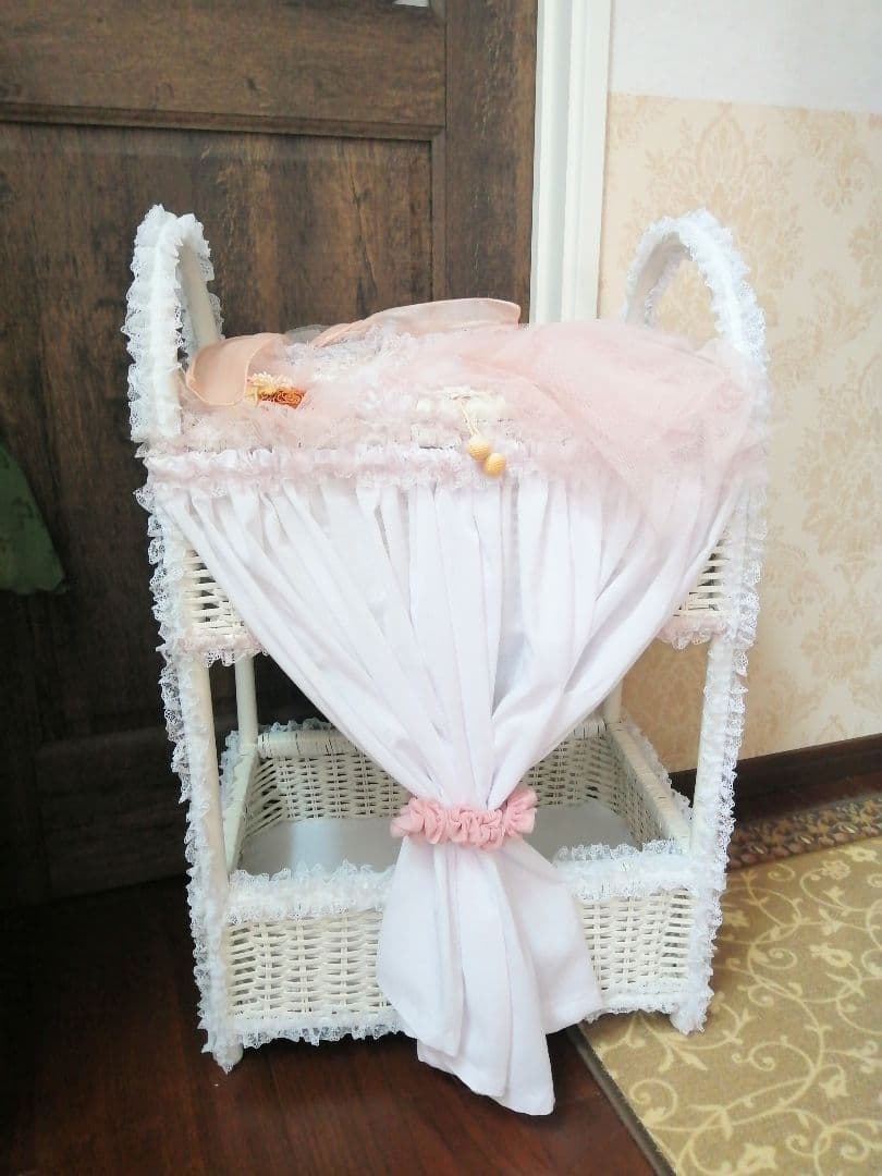 白ラタン♡たっぷり収納♡ホワイト家具♡フリル♡レース♡ミルクペイント♡