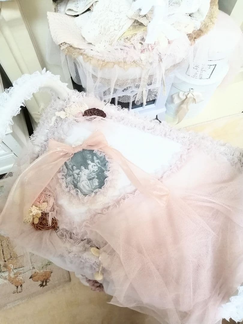 白ラタン♡たっぷり収納♡ホワイト家具♡フリル♡レース♡ミルクペイント♡