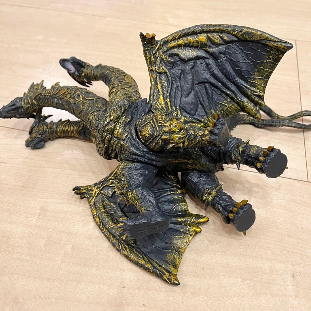 カイザーギドラ BANDAI 2004 フィギュア