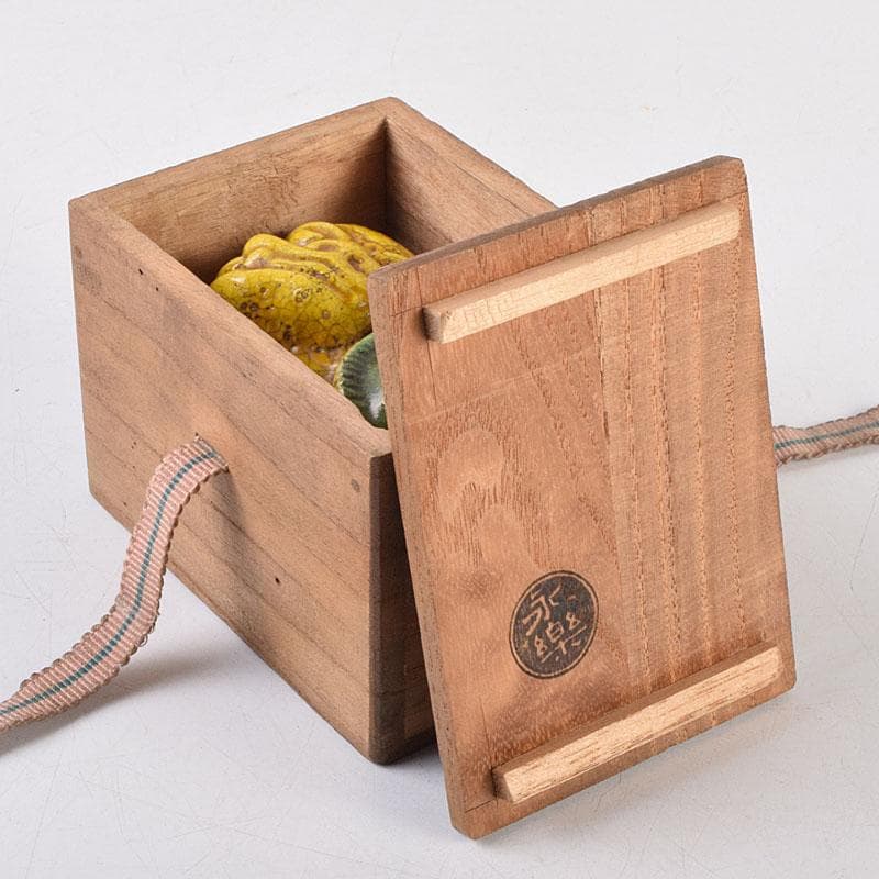 茶道具　永楽善五郎造　黄交趾　獅子形香合　共箱　M　R9339