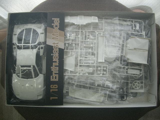 1/16 フジミ フェラーリ F40 マルコ ブランド