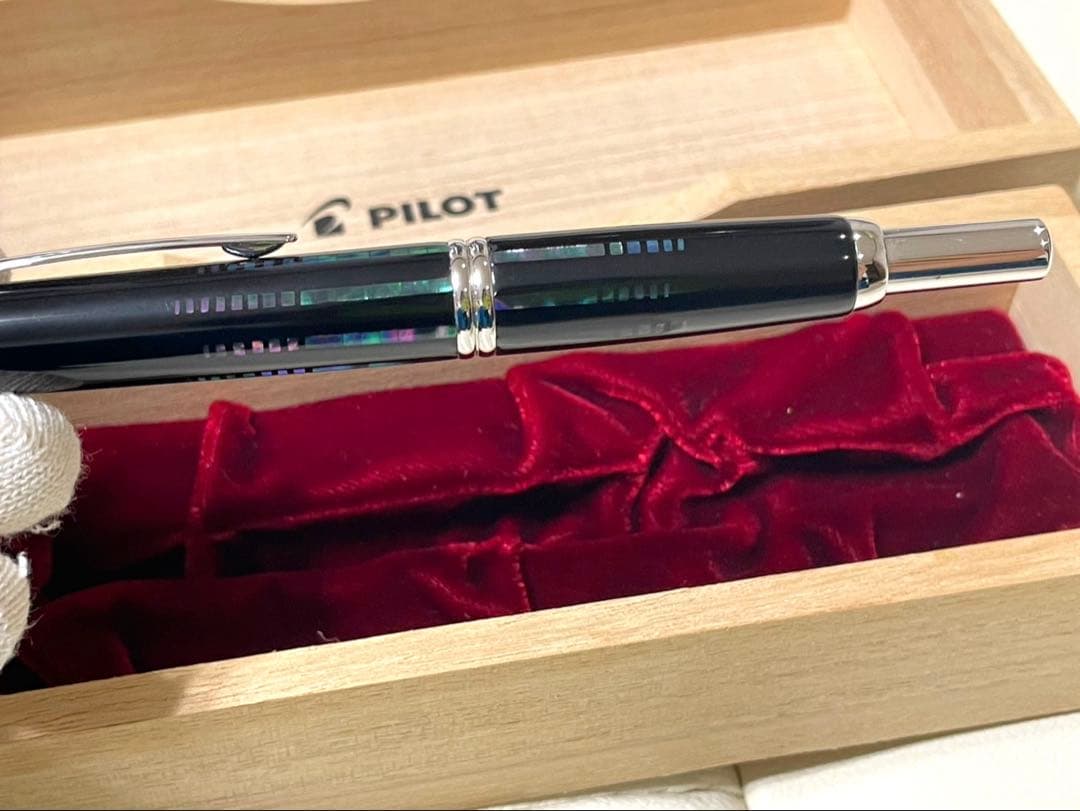 PILOT キャップレス螺鈿　水面　※難有