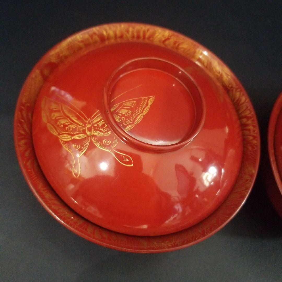 イチゴ　漆塗 内総沈金 菊花紋吸物椀2客、朱漆塗 牡丹沈金 吸物椀 2客