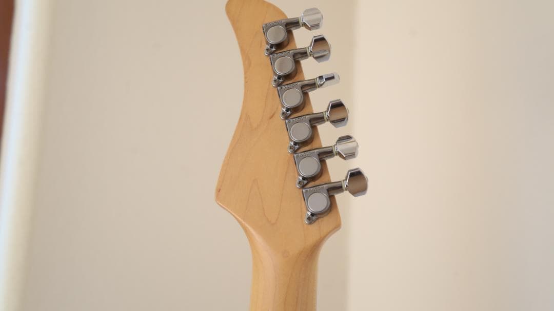 FERNANDES LE-1 ストラトタイプ HSS 中古