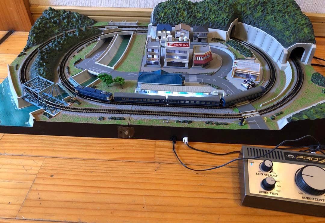 東京マルイPROZ完成ジオラマコース基本セットZゲージ精密鉄道模型