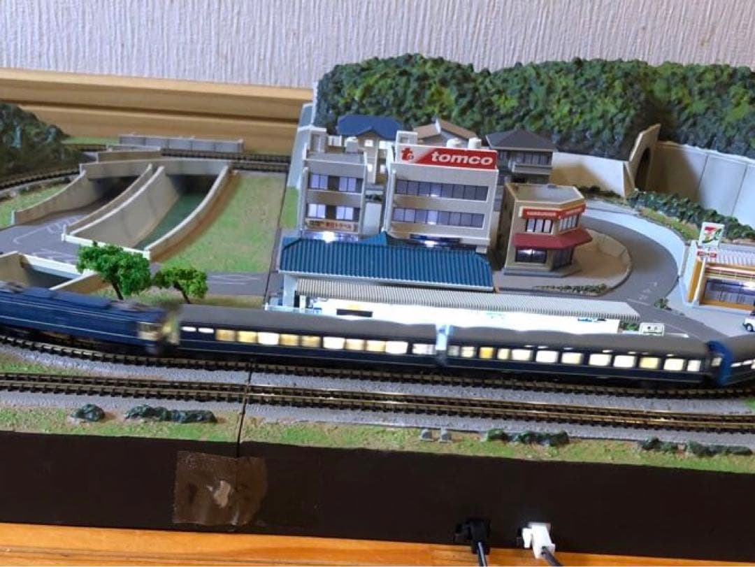 東京マルイPROZ完成ジオラマコース基本セットZゲージ精密鉄道模型