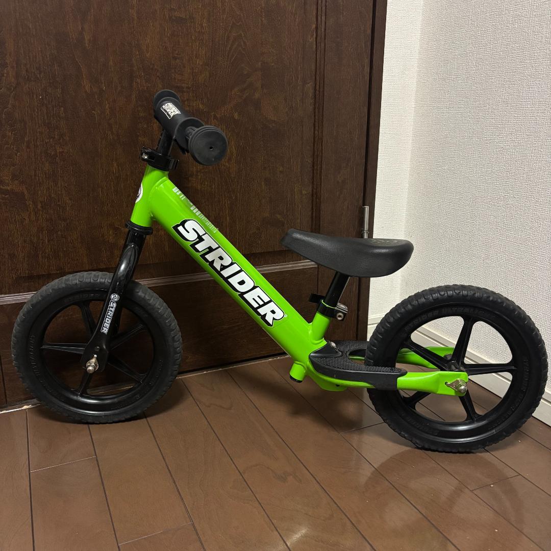 ストライダー 12インチ グリーン Sportモデル 本体のみ