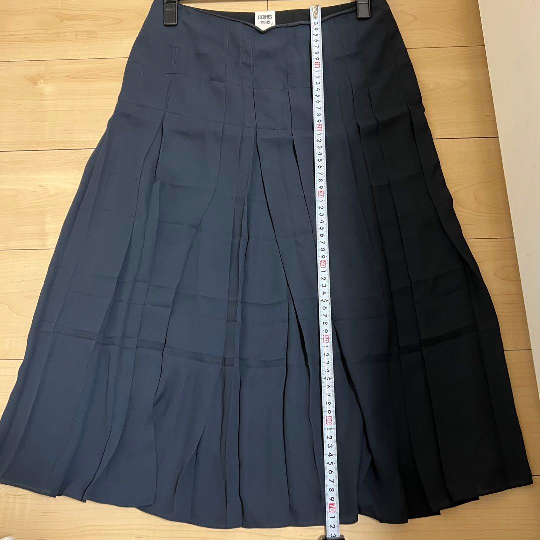 ☆エルメス HERMES スカート 膝丈 ネイビー プリーツ