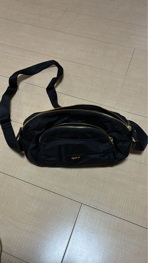 アニエスベー カメラ型ショルダーバッグ ブラック