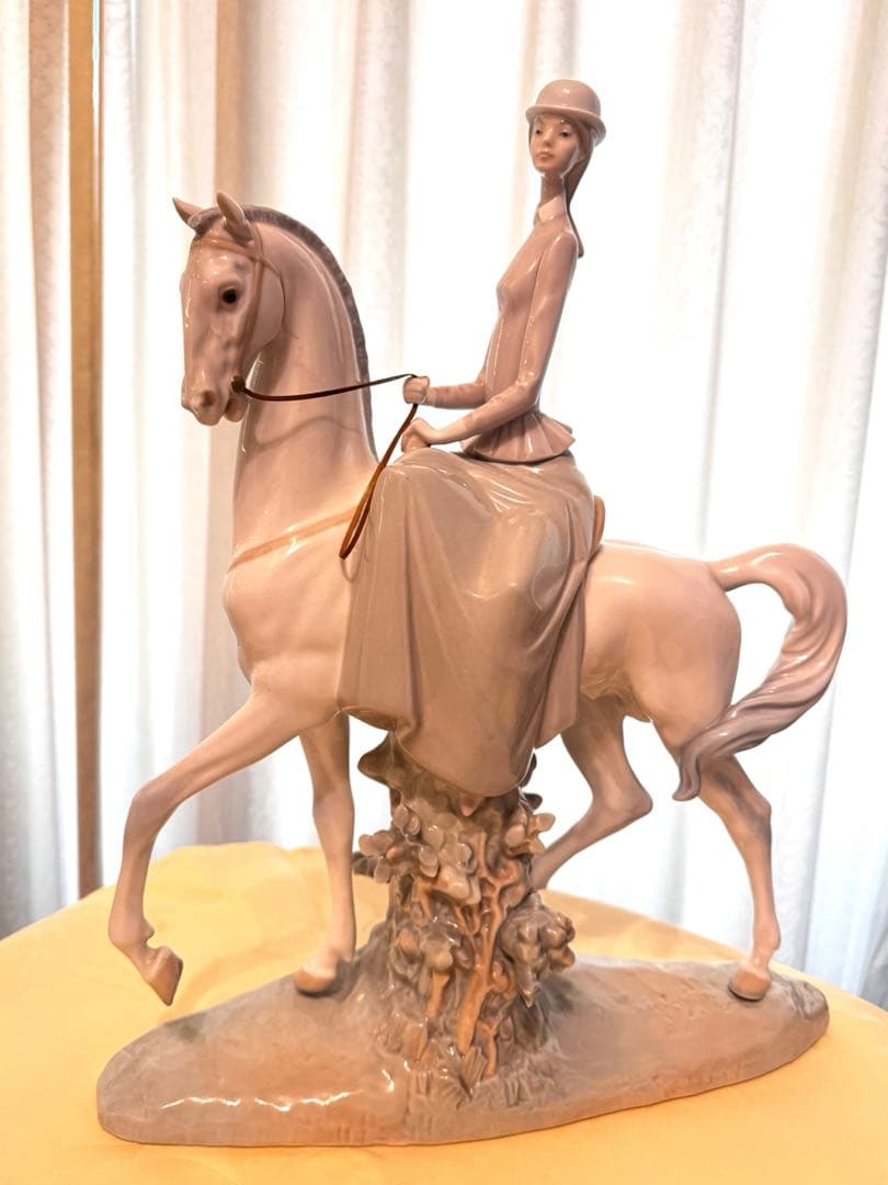 【ヨシカネ】LLADRO リヤドロ　馬に乗る女性　陶器