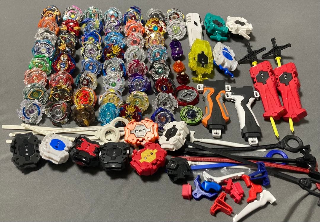 ベイブレードバースト まとめ売り 約50個 引退品 ランチャー多数