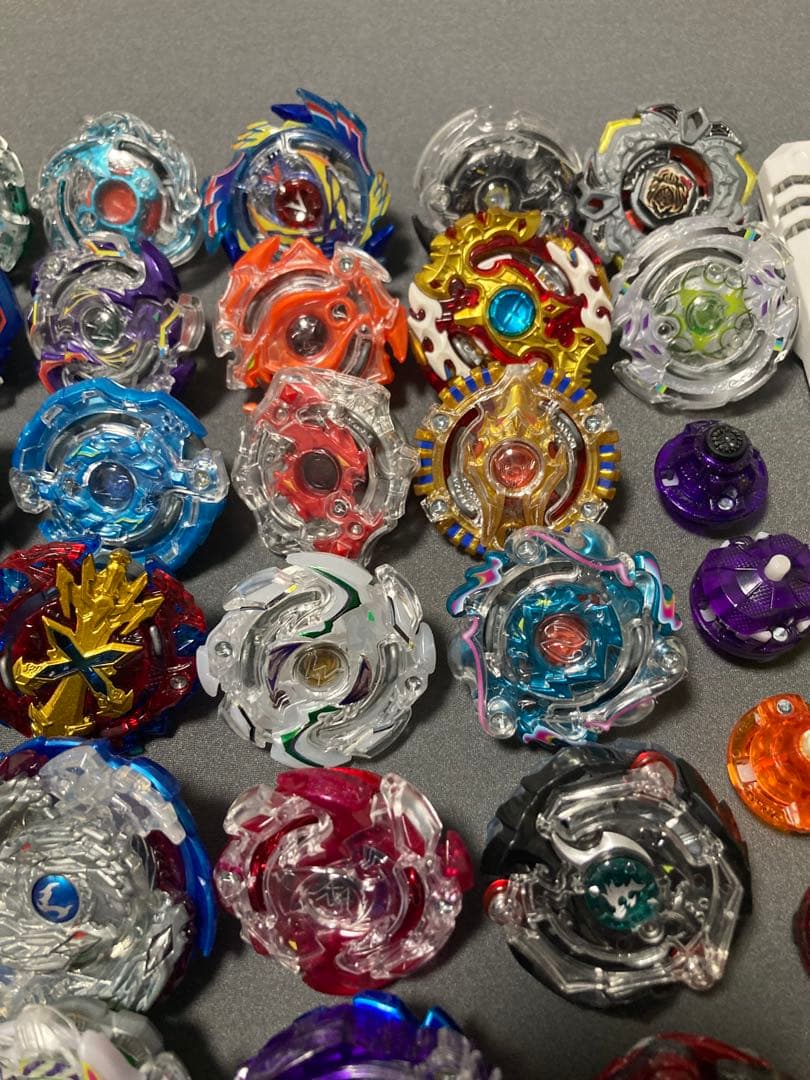 ベイブレードバースト まとめ売り 約50個 引退品 ランチャー多数