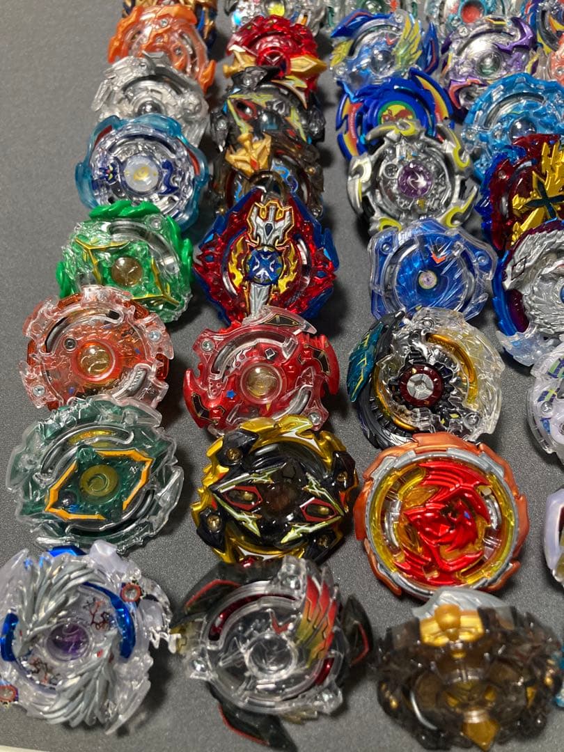 ベイブレードバースト まとめ売り 約50個 引退品 ランチャー多数