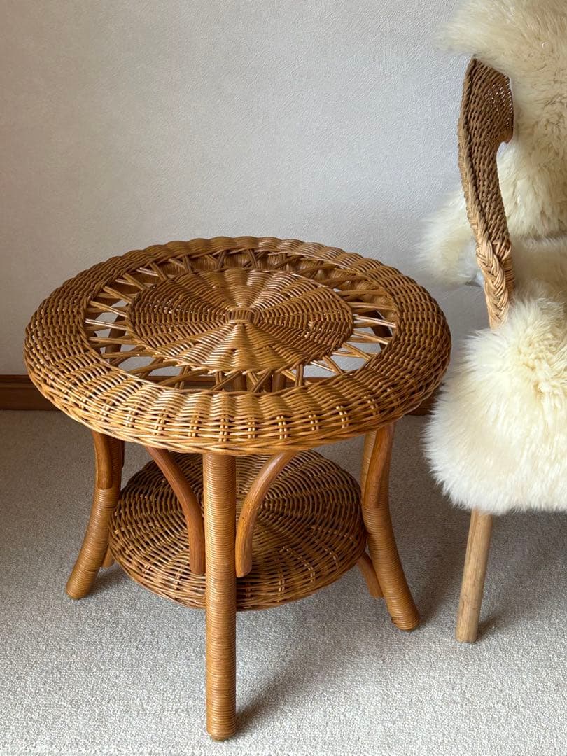 ヴィンテージ 籐家具 ラタン 丸テーブル　サイドテーブル　カフェテーブル　レトロ