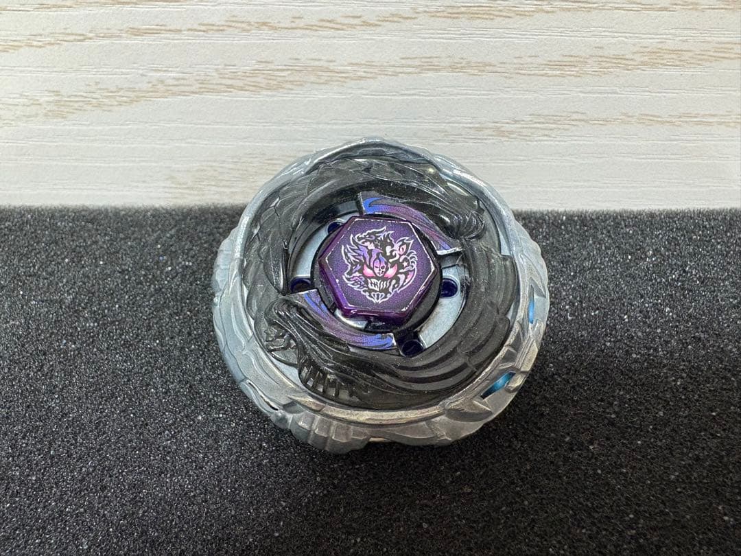 メタルファイトベイブレード　ディアブロネメシス　国内正規品　ベイブレード　希少