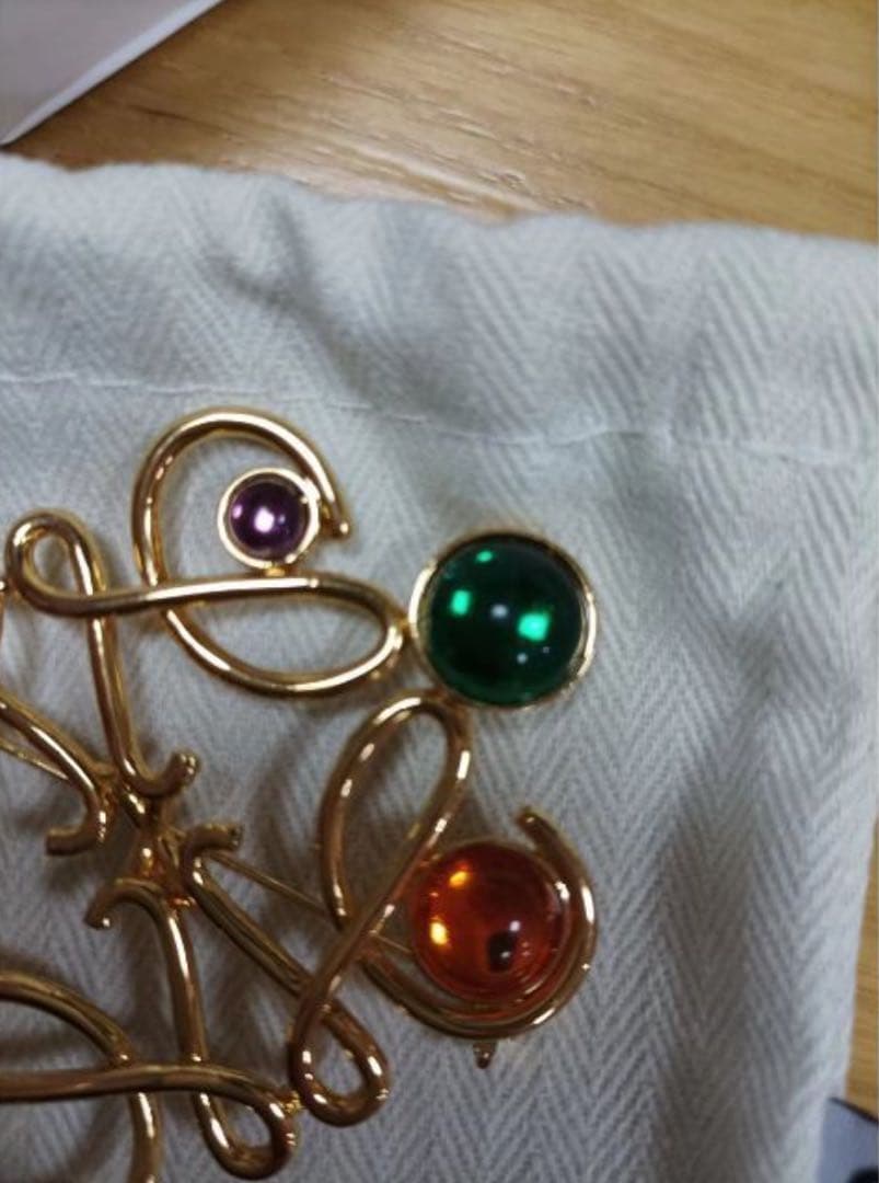 【美品】パーフェクト LOEWE ブローチ