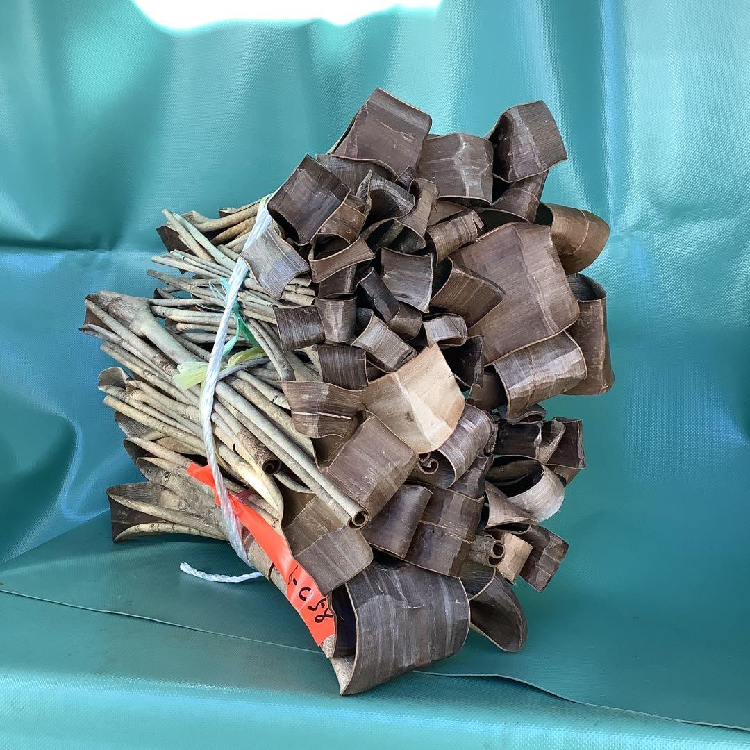 乾燥くるみ皮、2kg セット　　6-058