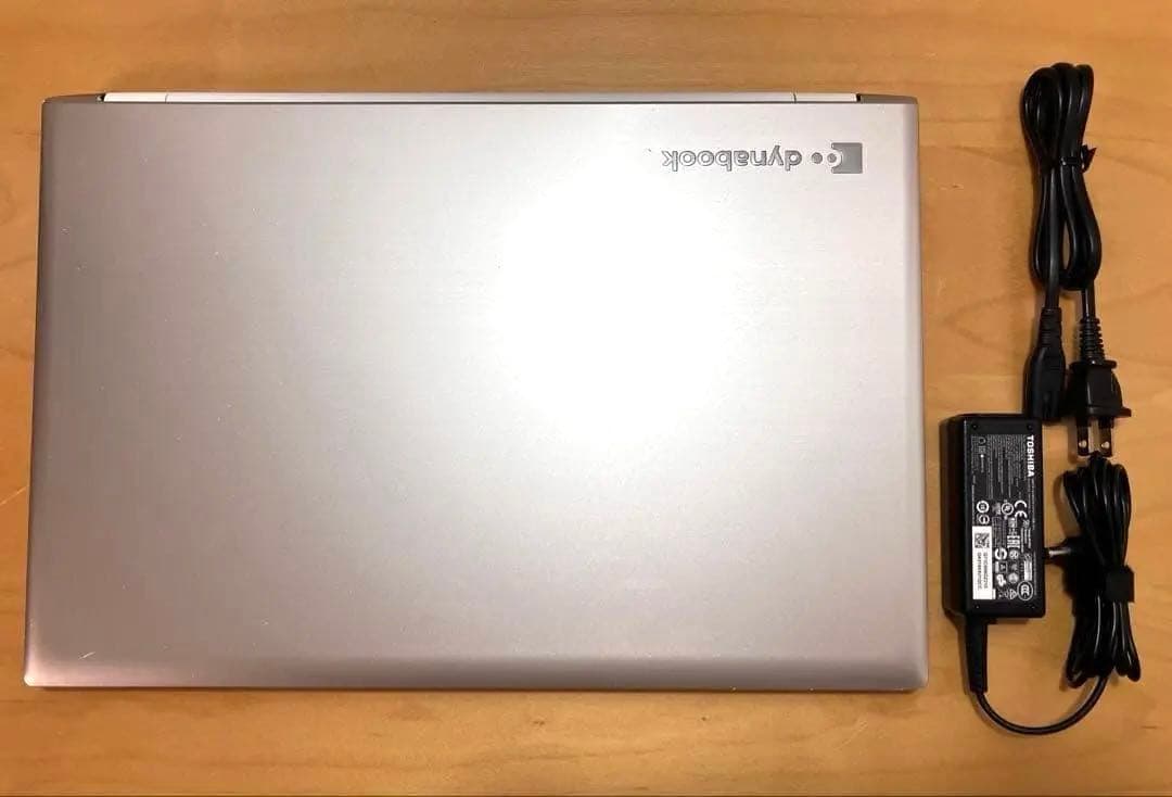 ノートパソコン　高性能　COREi3/SSD256/メモリ8/カメラ/オフィス