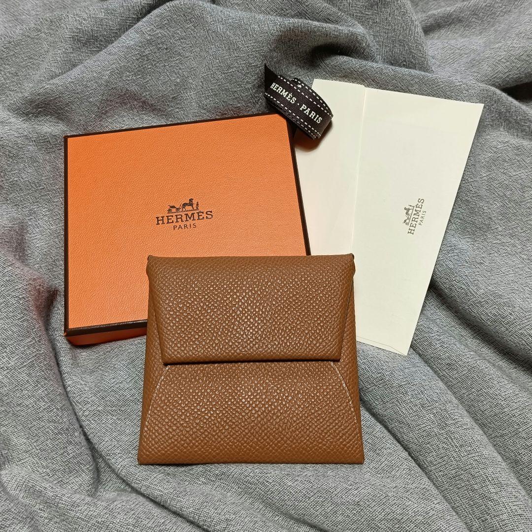 マダ美《美品》エルメス HERMES バスティア ケース ゴールド